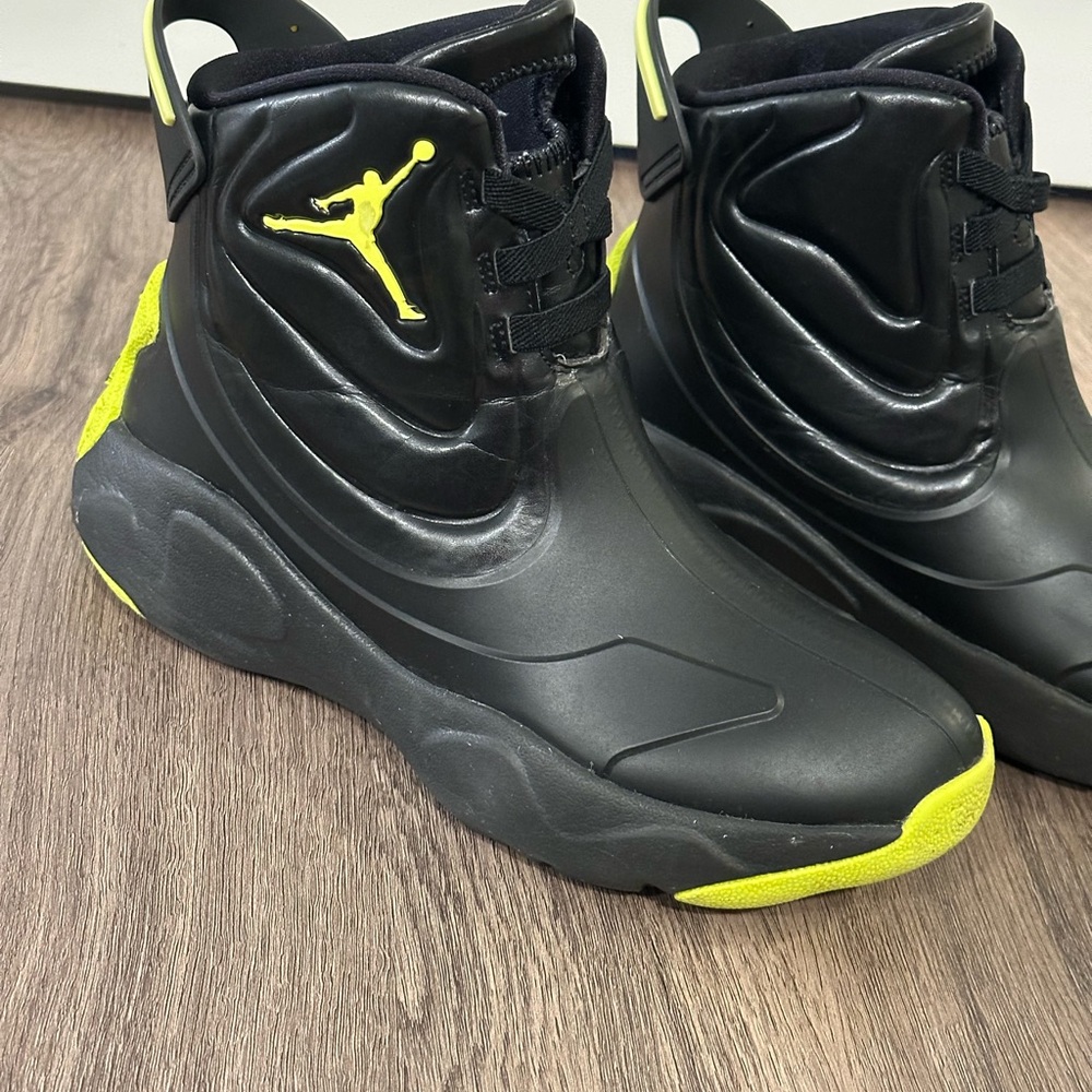 Jordan , Nike boys boots , sneakers , shoes